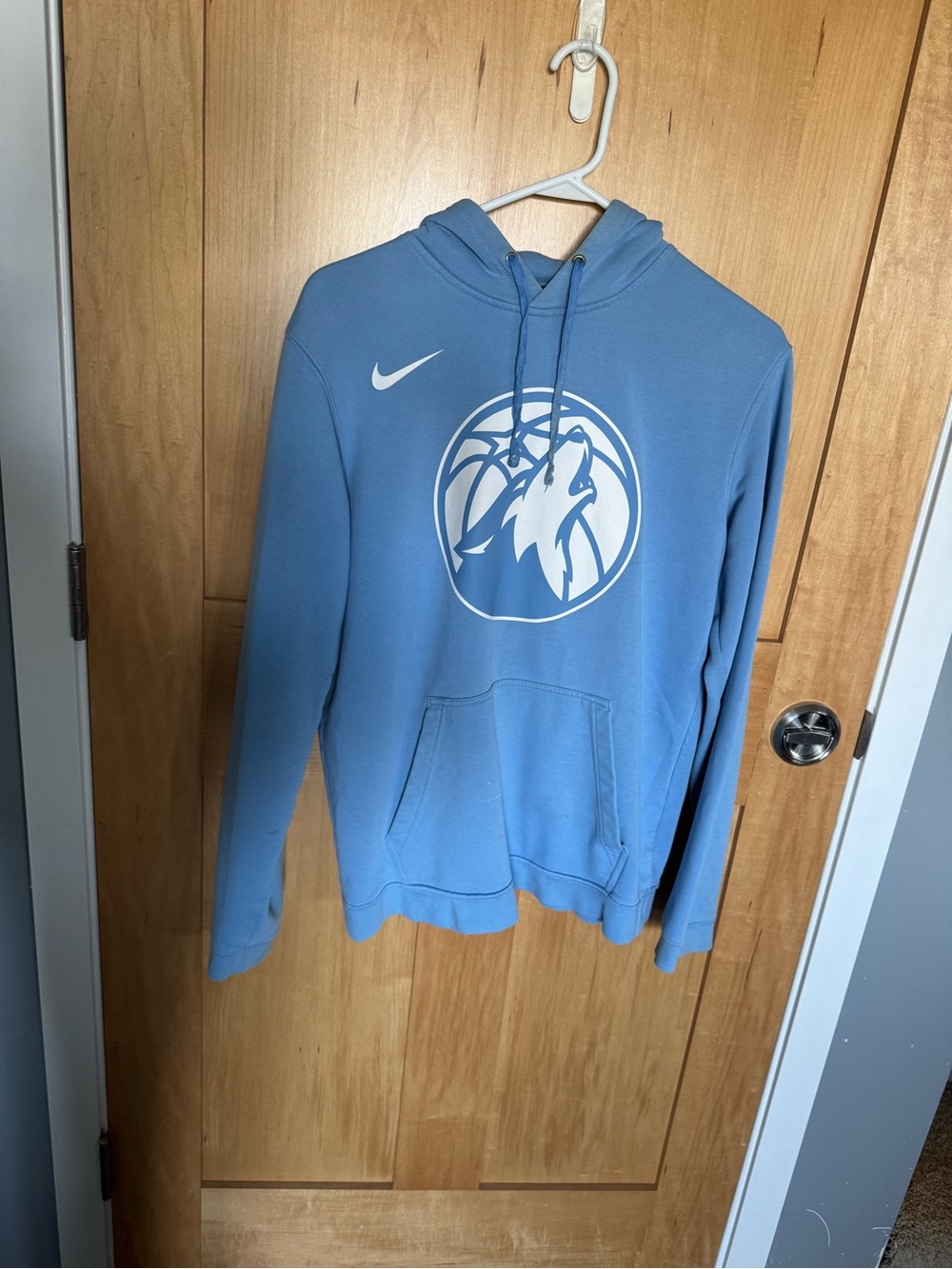 Nike Men’s Light Blue Wolves Logo Crewneck Hoodie